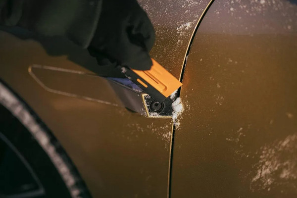 Изображение товара Щетка для автомобиля Fiskars Plus / 1078496