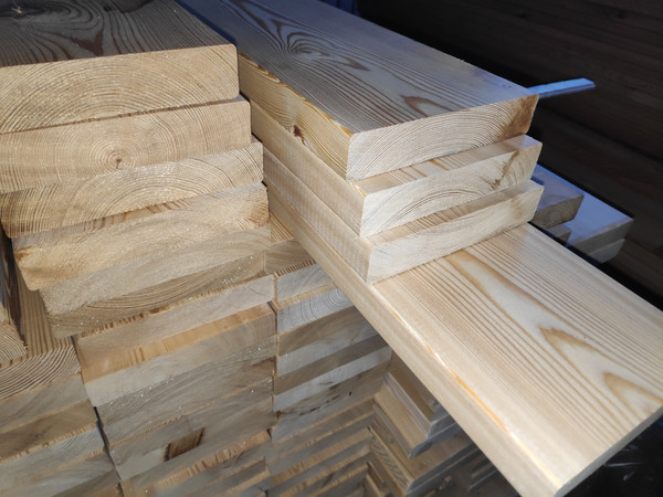 Изображение товара Доска Альфалес Палубная 27x140 АВ (1.5м, лиственница)