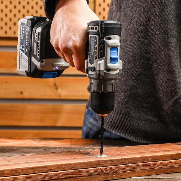 Изображение товара Аккумуляторная дрель-шуруповерт Deko Loner 20V ONE+ / 085-1004