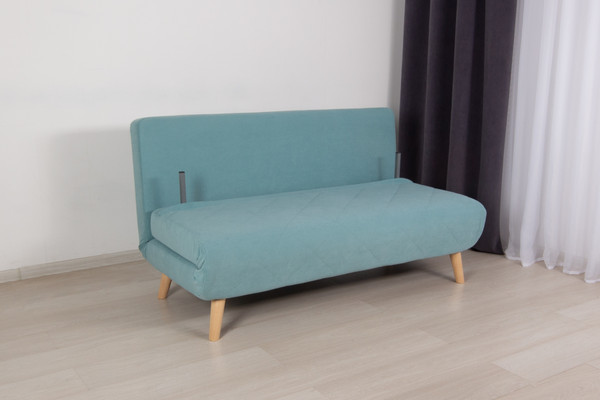 Изображение товара Диван DiArt Элли 1400  (велюр Selfie aquamarine/ножки светлые)