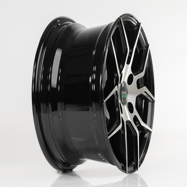 Изображение товара Литой диск Megami MGM-29 14x6" 5x100мм DIA 57.1мм ET 35мм BKF