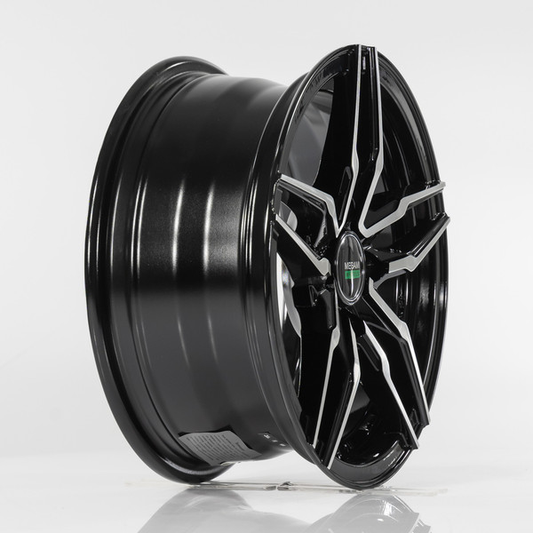 Изображение товара Литой диск Megami MGM-30 14x6" 4x100мм DIA 67.1мм ET 35мм BKF