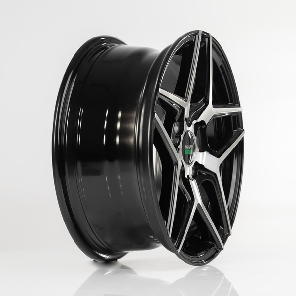 Изображение товара Литой диск Megami MGM-31 14x6" 4x100мм DIA 67.1мм ET 35мм BKF