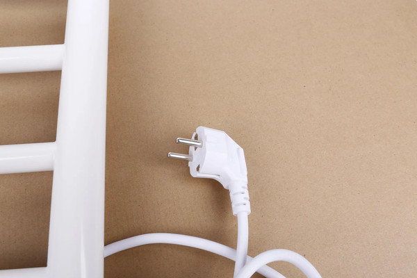 Изображение товара Полотенцесушитель электрический Wellerein LD0107 (50x80, белый)