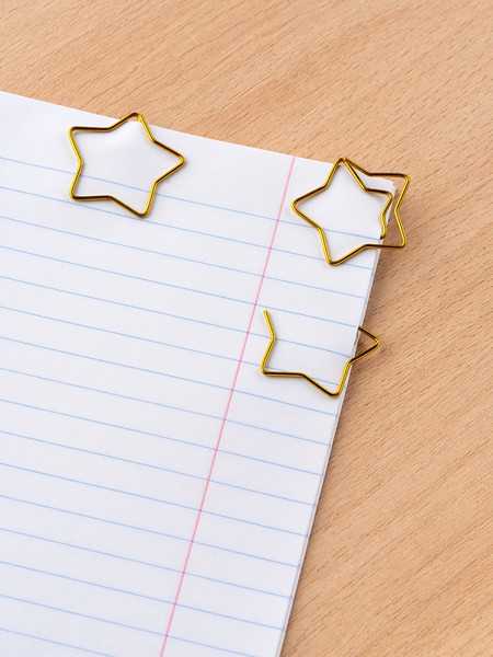 Изображение товара Скрепки Globus Звездочка / С30-12ЗДЗ (12шт, золотой)