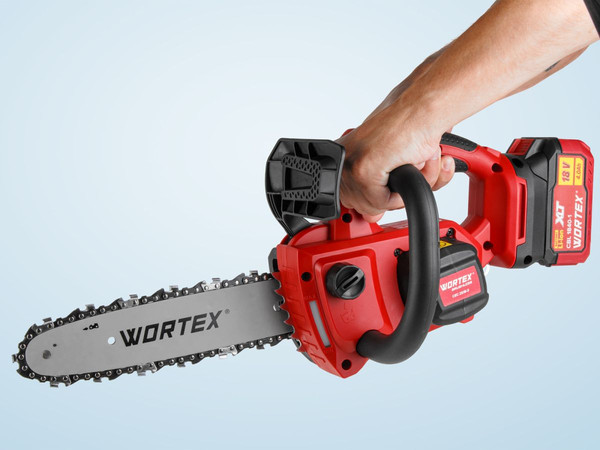 Изображение товара Пила цепная аккумуляторная Wortex CEC 2518-3 / 2325004 (в чемодане)