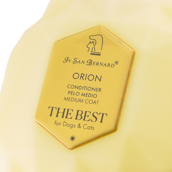 Изображение товара Кондиционер для животных Iv San Bernard The Best line Orion Для средней шерсти с экстрактом меда (500мл)