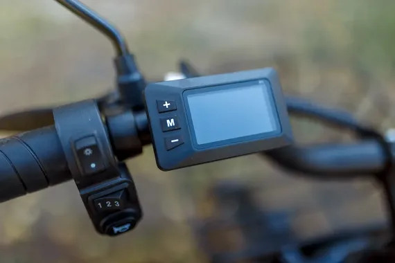 Изображение товара Электровелосипед AVM Grand 26 (серый)