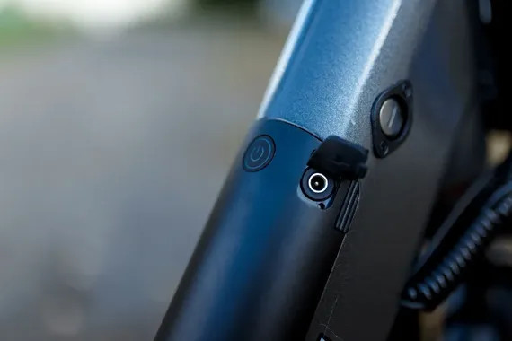 Изображение товара Электровелосипед AVM Grand 26 (серый)