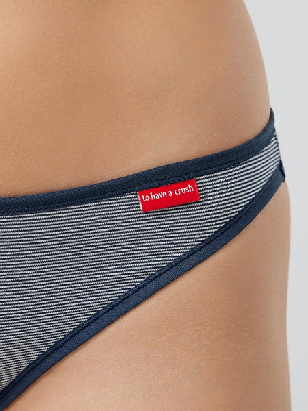Изображение товара Трусы женские Mark Formelle 412621 (р.94, сине-молочная полоска/декор)