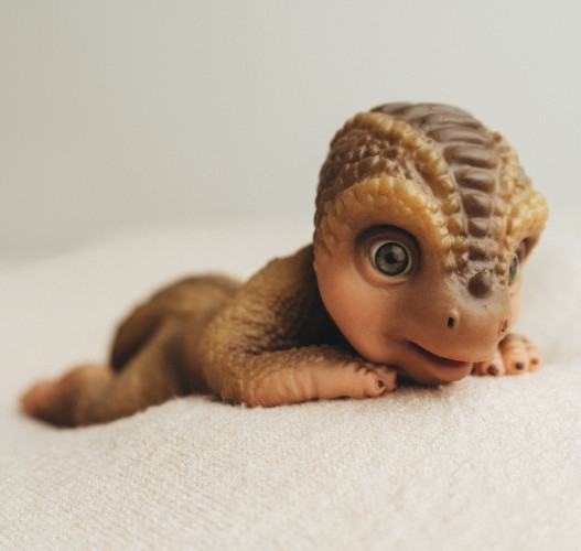 Изображение товара Фигурка коллекционная Magic Manufactory Dino / Динозавр Игуанодон (болотный)