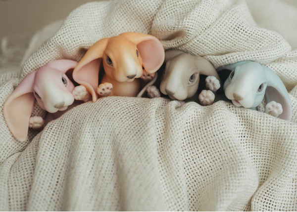 Изображение товара Фигурка коллекционная Magic Manufactory History Зайчонок (серый)