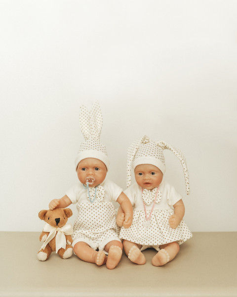 Изображение товара Пупс с аксессуарами Magic Manufactory Magic baby девочка 19см (бежевый)