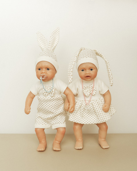 Изображение товара Пупс с аксессуарами Magic Manufactory Magic baby девочка 19см (бежевый)