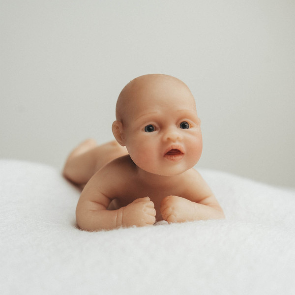 Изображение товара Пупс с аксессуарами Magic Manufactory Magic baby девочка 19см (бежевый)