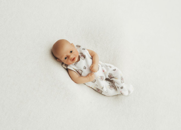 Изображение товара Пупс с аксессуарами Magic Manufactory Magic baby мальчик 19см (бежевый)