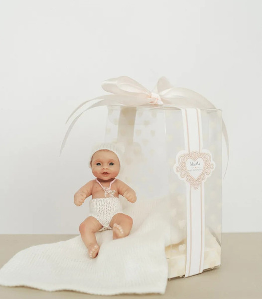 Изображение товара Пупс с аксессуарами Magic Manufactory Magic baby 12см (белый)