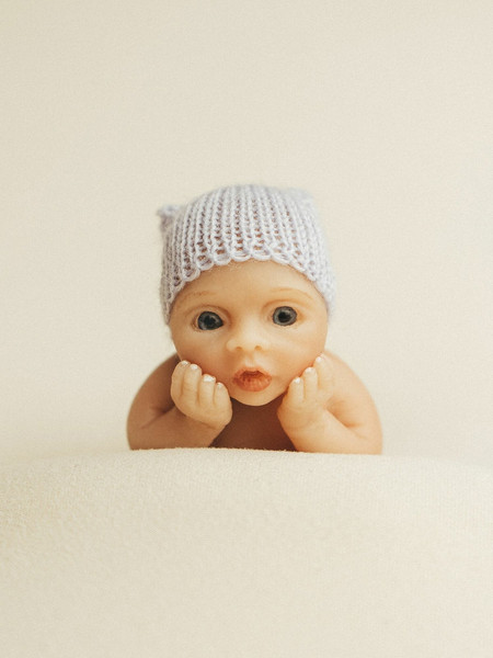 Изображение товара Пупс с аксессуарами Magic Manufactory Magic baby 12см (голубой)