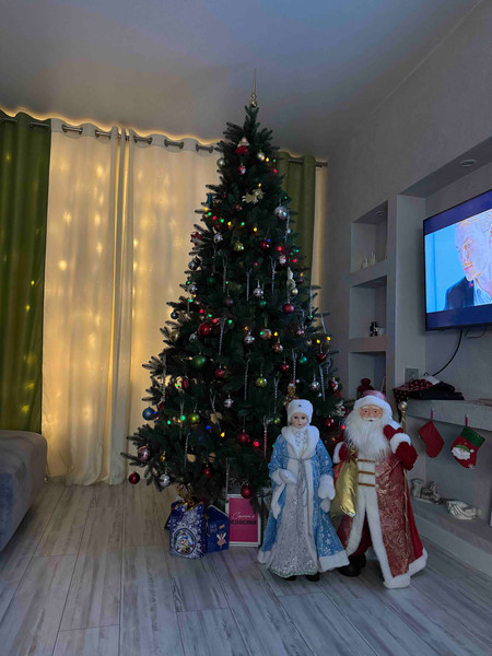 Изображение товара Ель искусственная National Tree Company Изящная 240см / NWPE-LE240