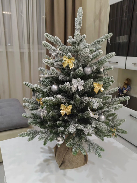 Изображение товара Ель искусственная National Tree Company Авелина заснеженная 60см / Авл/ЗСН-60