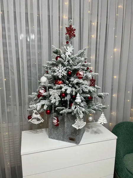 Изображение товара Ель искусственная National Tree Company Рождественская Премиум заснеженная 90см / РД/ПР/ЗСН-90