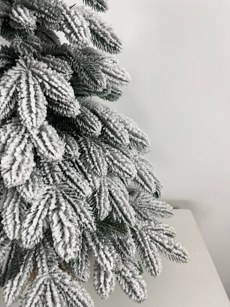 Изображение товара Ель искусственная National Tree Company Ариадна заснеженная 90см / АРД/ЗСН-90