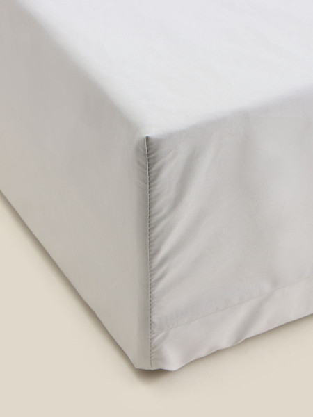 Изображение товара Простыня Sima-Land Home Перкаль на резинке 160x200 / 10445208 (серый)
