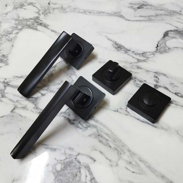 Изображение товара Фиксатор дверной защелки Trodos BK-02 BL (черный)