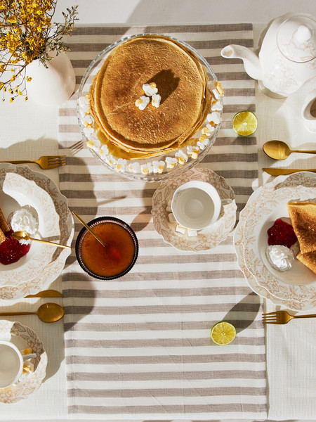 Изображение товара Дорожка на стол Этель Soprano / 10494019 (белый/серый)