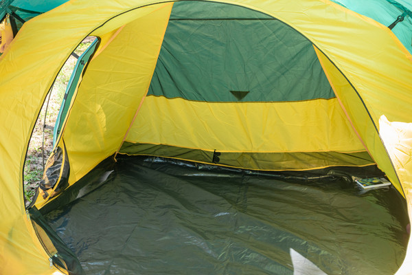 Изображение товара Палатка Coyote Dakota / CL-A08-Green с обогревателем газовым  ZT-202-D (черный)