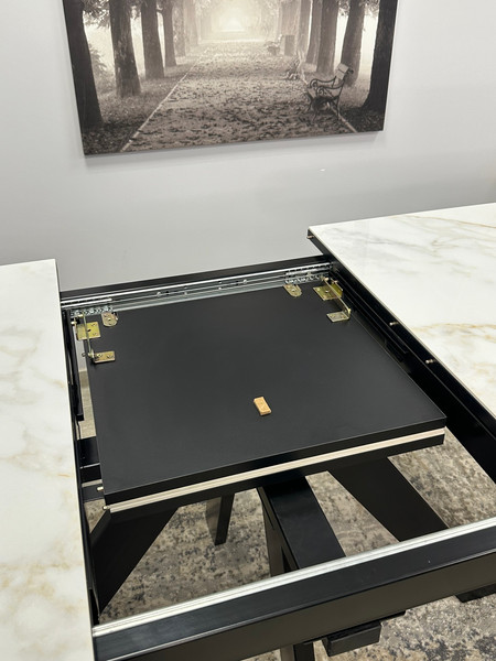 Изображение товара Обеденный стол Kenner DL1600 (черный/керамика мрамор белый глянец)