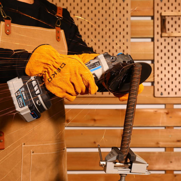 Изображение товара Угловая шлифовальная машина Deko DKAG20 / 063-2154