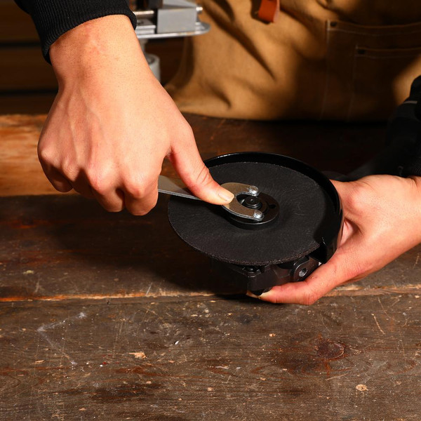 Изображение товара Угловая шлифовальная машина Deko DKAG20 / 063-2154