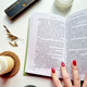 Миниатюра изображения товара Книга Эксмо Она любит плохих парней (Хилл А.)